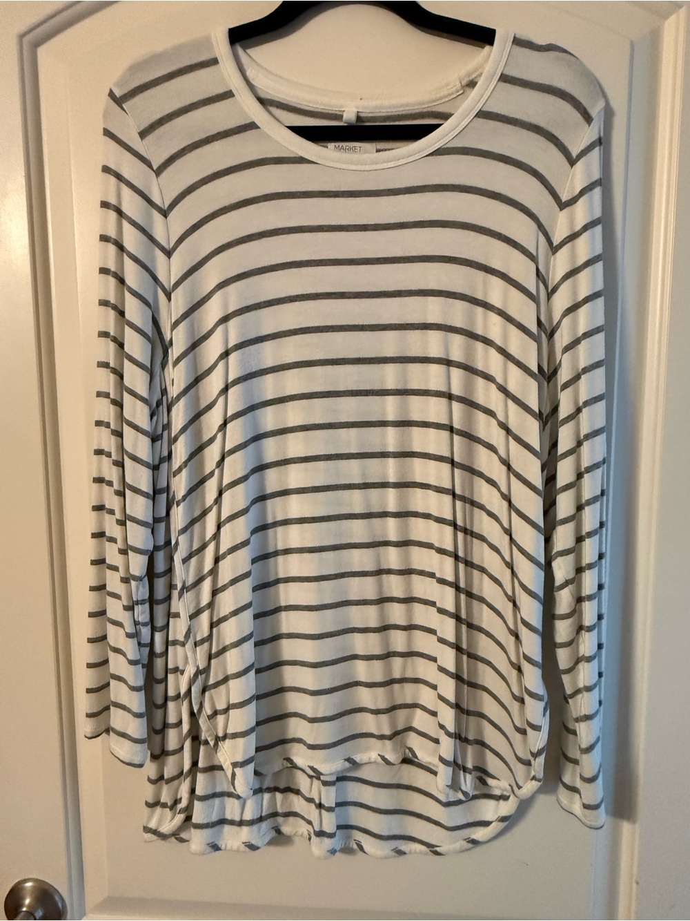 Market & Spruce Cream and Gray Striped Long-Sleeve Crew Top